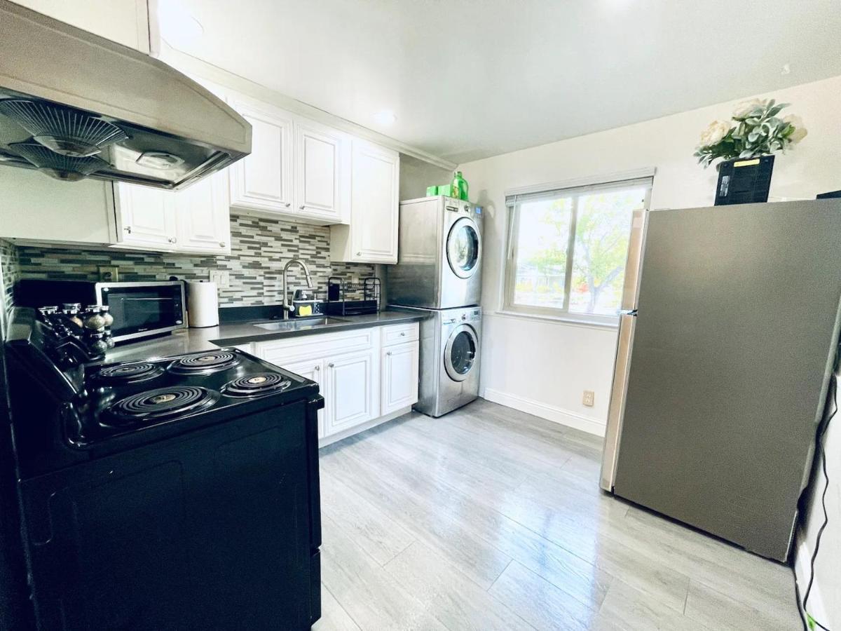 2Br Apt With Brand New Super Quite Ac, Washer, Dryer, Free Ev Station, Free Parking In Cupertino سانيفال، كاليفورنيا المظهر الخارجي الصورة