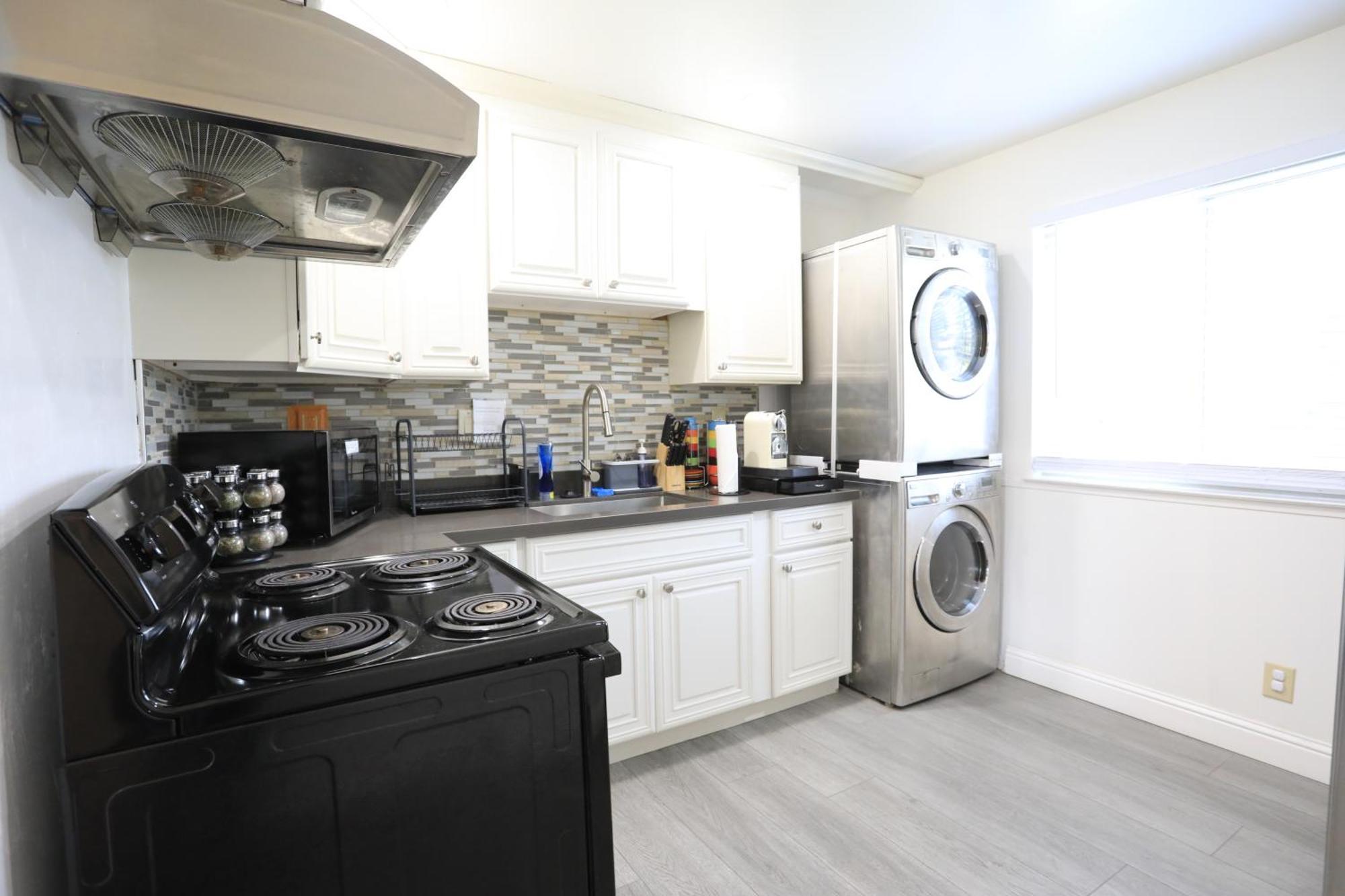 2Br Apt With Brand New Super Quite Ac, Washer, Dryer, Free Ev Station, Free Parking In Cupertino سانيفال، كاليفورنيا المظهر الخارجي الصورة